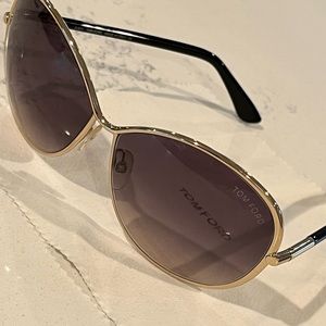 Tom Ford Iris TF180 Sunglasses